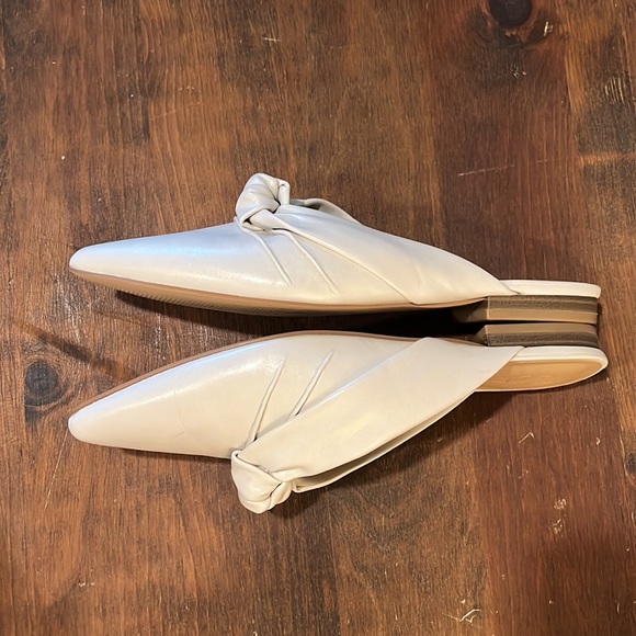 LOFT flat pointed toe knot accent mules - Picture 6 of 8